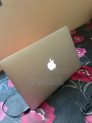 Apple MacBook 8GB Intel Core i5 HDD 512GB Laptop