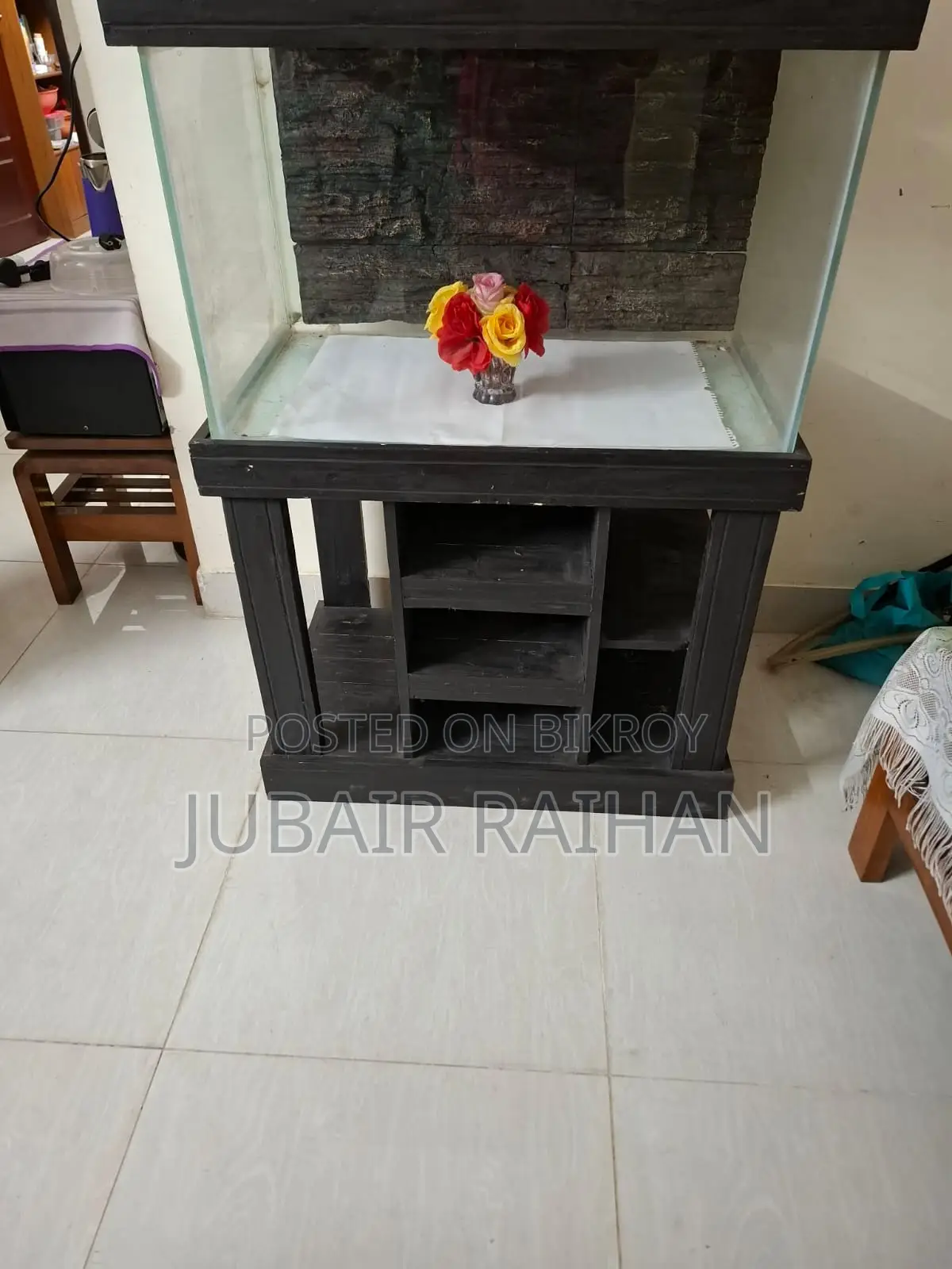 Fish Aquarium and Aquarium Counter