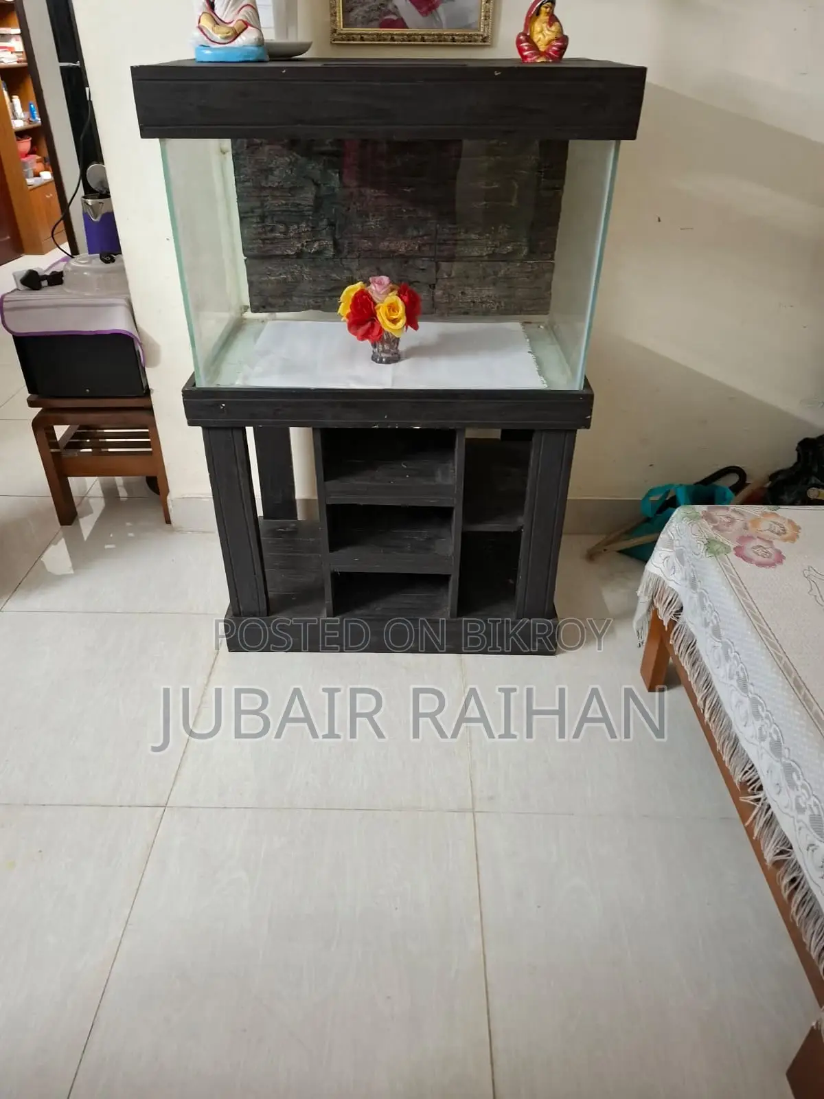 Fish Aquarium and Aquarium Counter