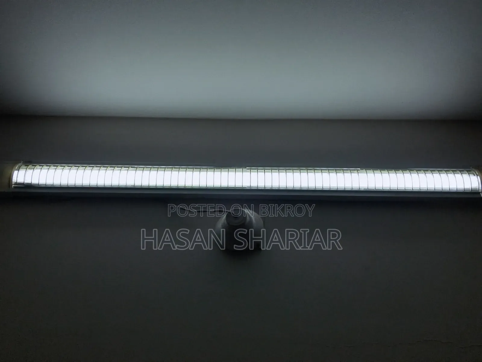 Tube Light Set With Light.