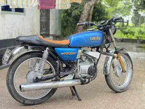 Yamaha 1980 Blue
