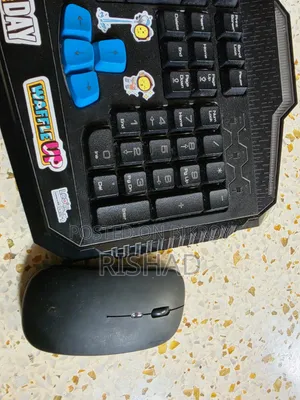 ডেস্কটপ কিবোর্ড এবং মাউস