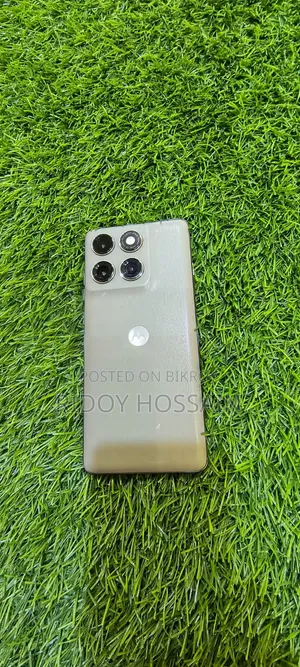মোটরসাইকেল এজ ৬০ প্রো ৫১২ জিবি গ্রিন