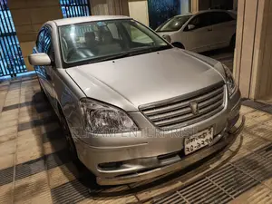 Toyota Premio 1.5 Front-Wheel Drive 2004 Silver