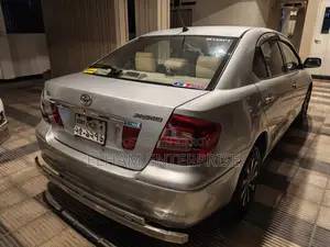 টয়োটা প্রমিও ১.৫ এফডব্লিউডি ২০০৪ সিলভার