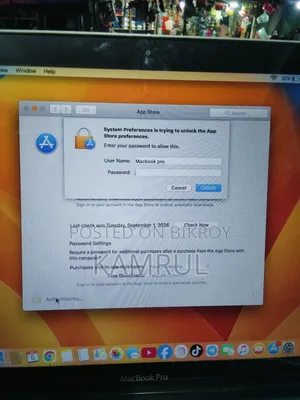 Apple MacBook 8GB Intel Core i5 HDD 512GB Laptop