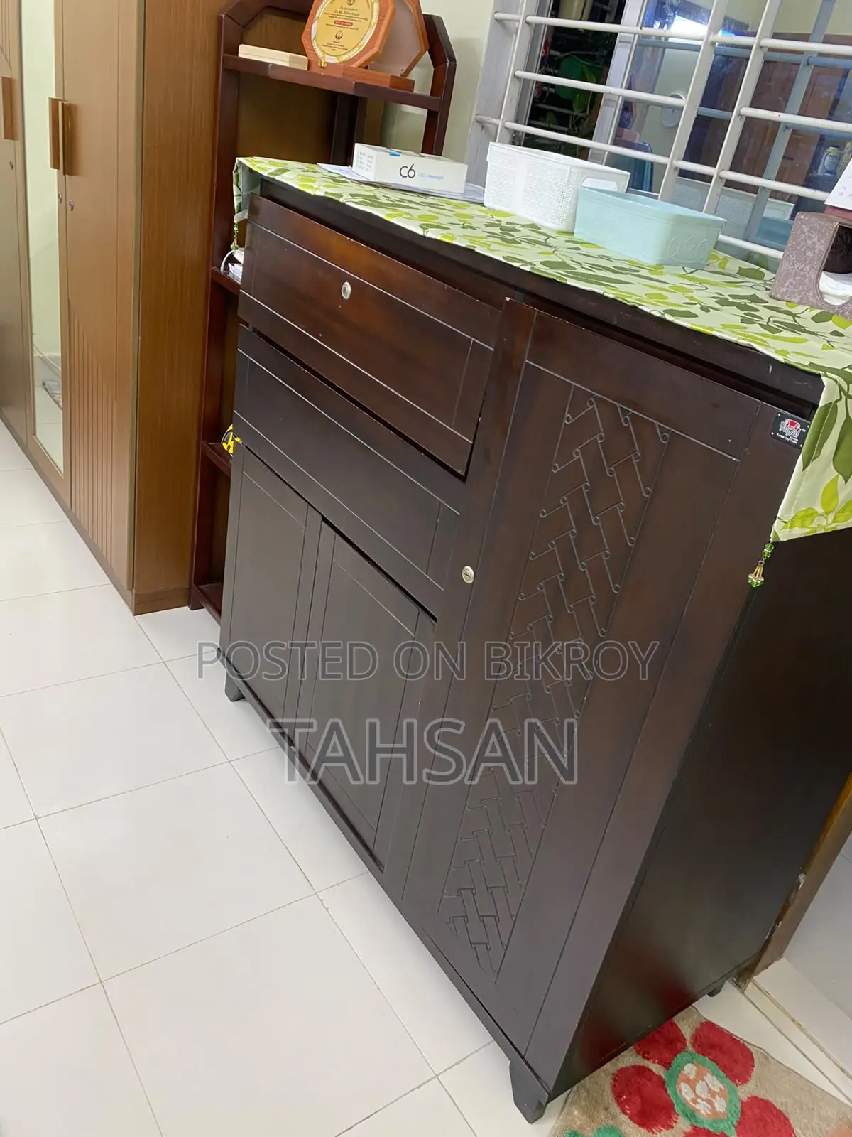 Wardrobe/Chest Drawer