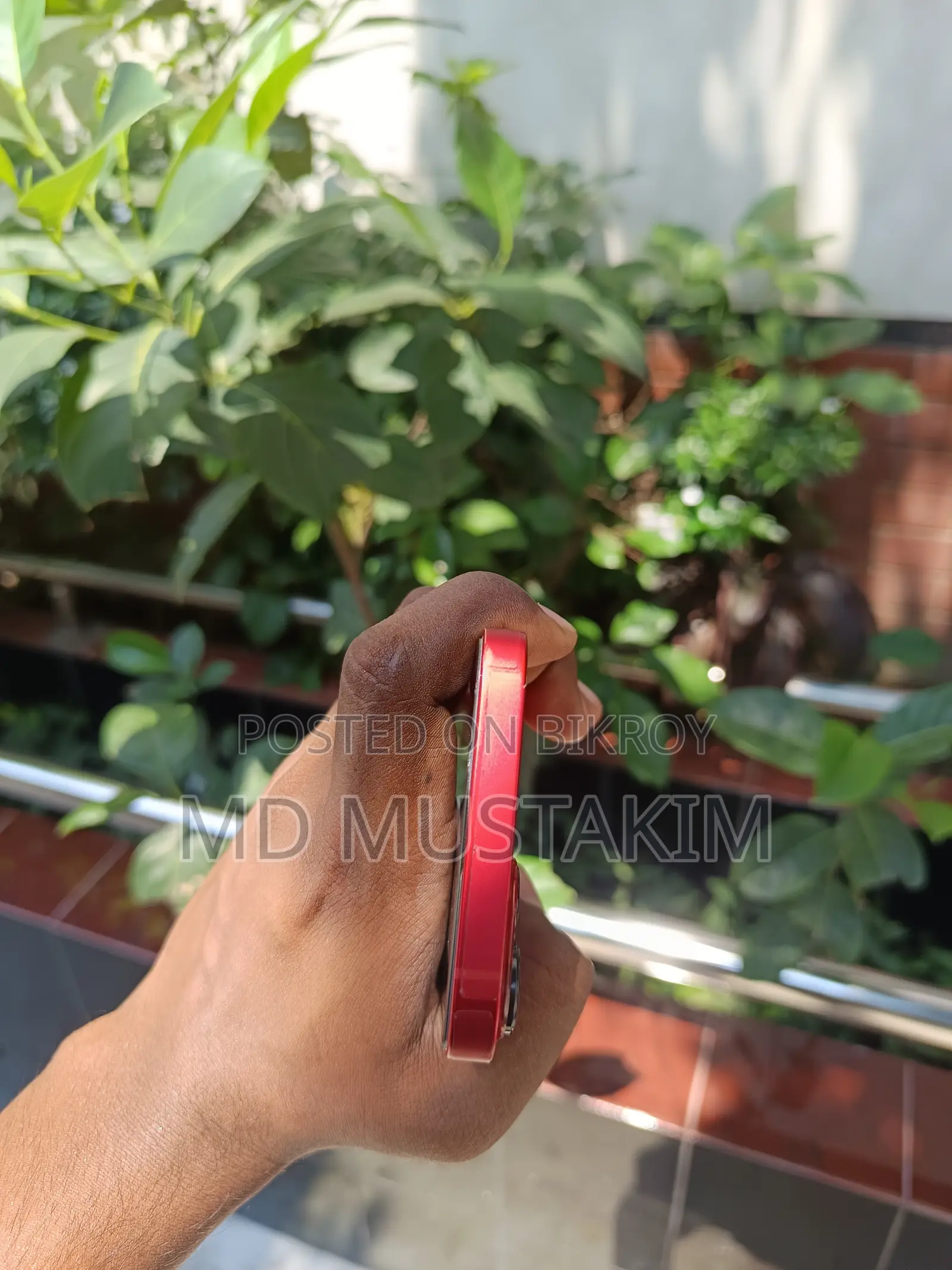 New Apple iPhone 13 128 GB Red