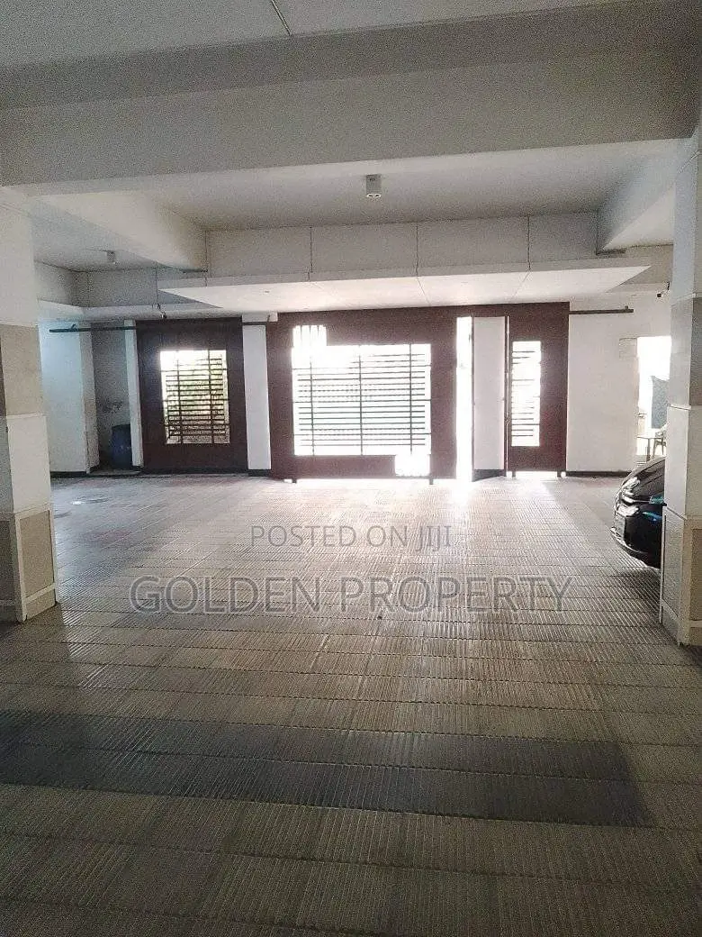 4bdrm Apartment in 4 বেডরুমের বসুন্ধরা, Basundhara for sale