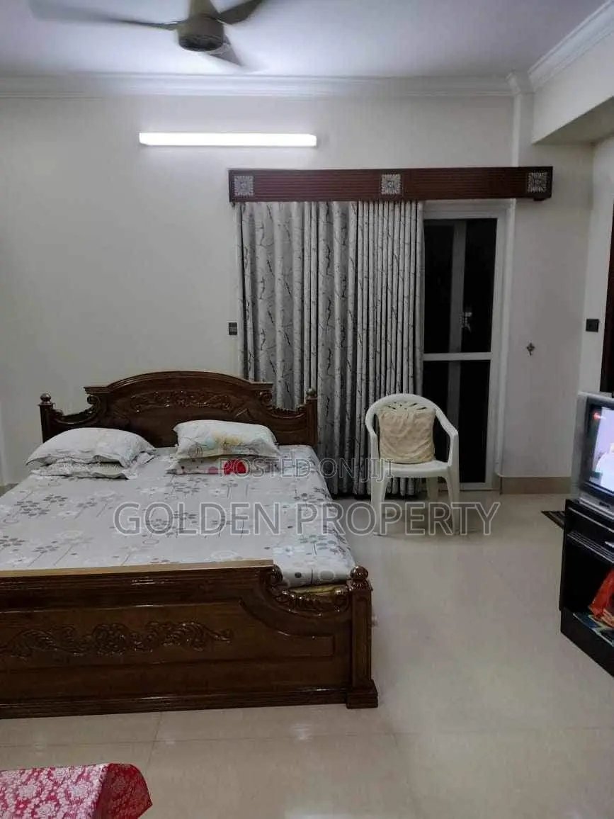 4bdrm Apartment in 4 বেডরুমের বসুন্ধরা, Basundhara for sale