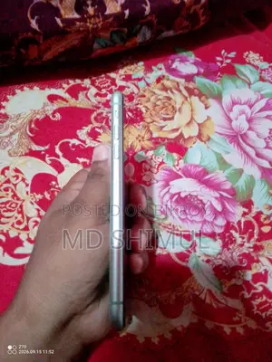 অ্যাপল আইফোন ১১ ৬৪ জিবি গ্রিন