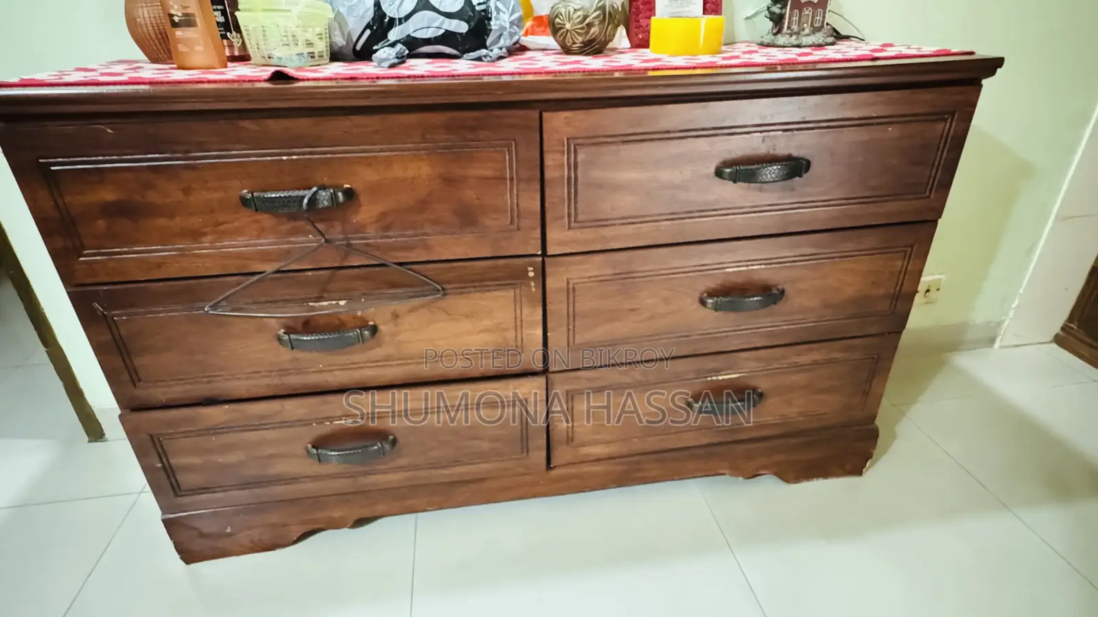 খাট ও ওয়ারড্রব