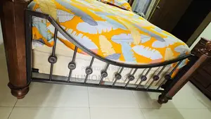 খাট ও ওয়ারড্রব