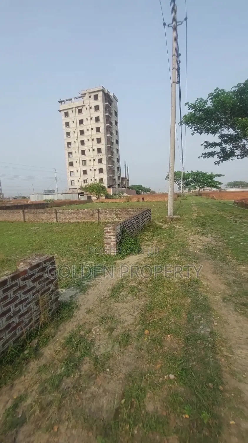 Bashundhara Housing Ready Plot Available