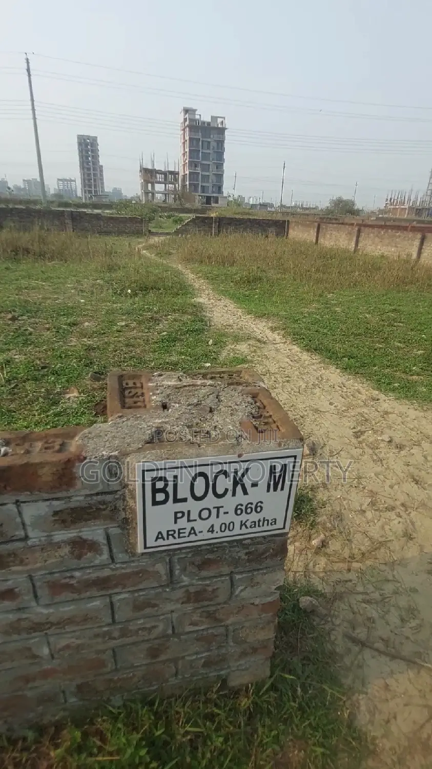 Bashundhara Housing Ready Plot Available