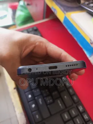 Infinix Smart 8 64 GB Black