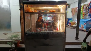 Food Court