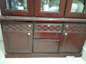 Cabinet Almirah