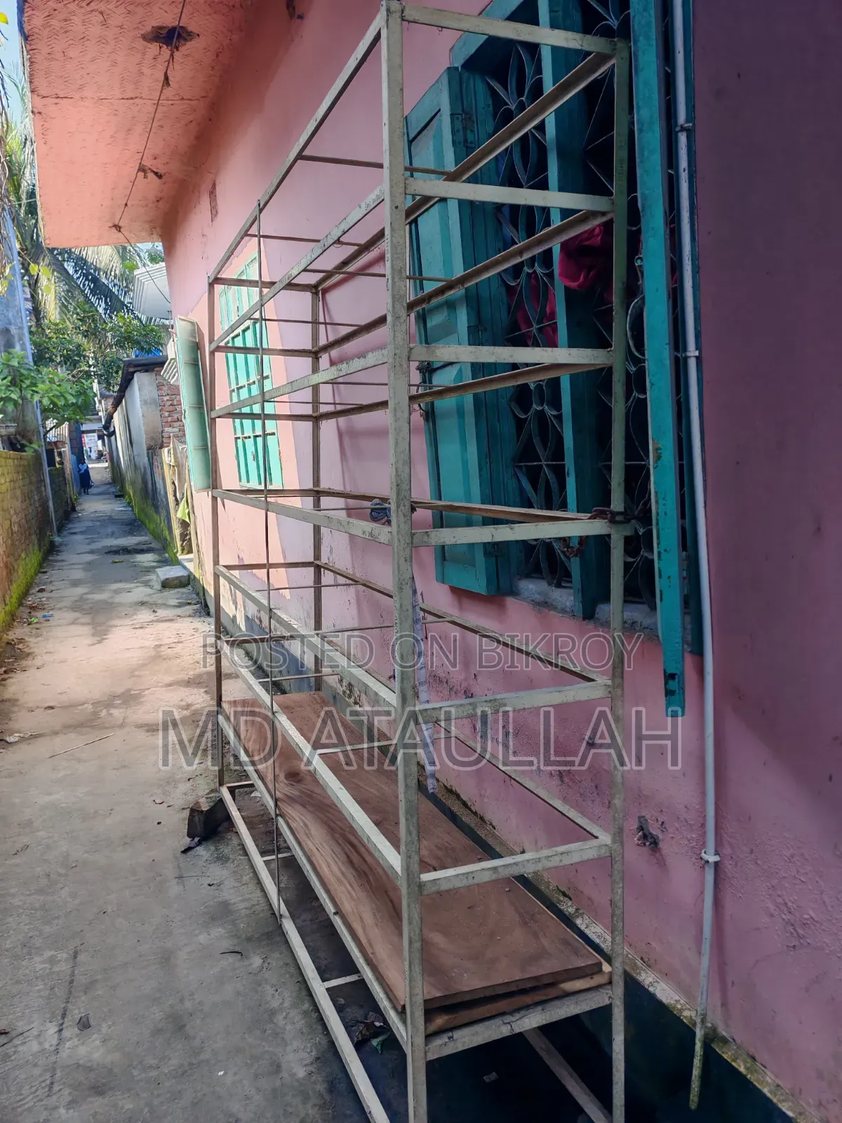 Shop Rack very good quality and sturdy
