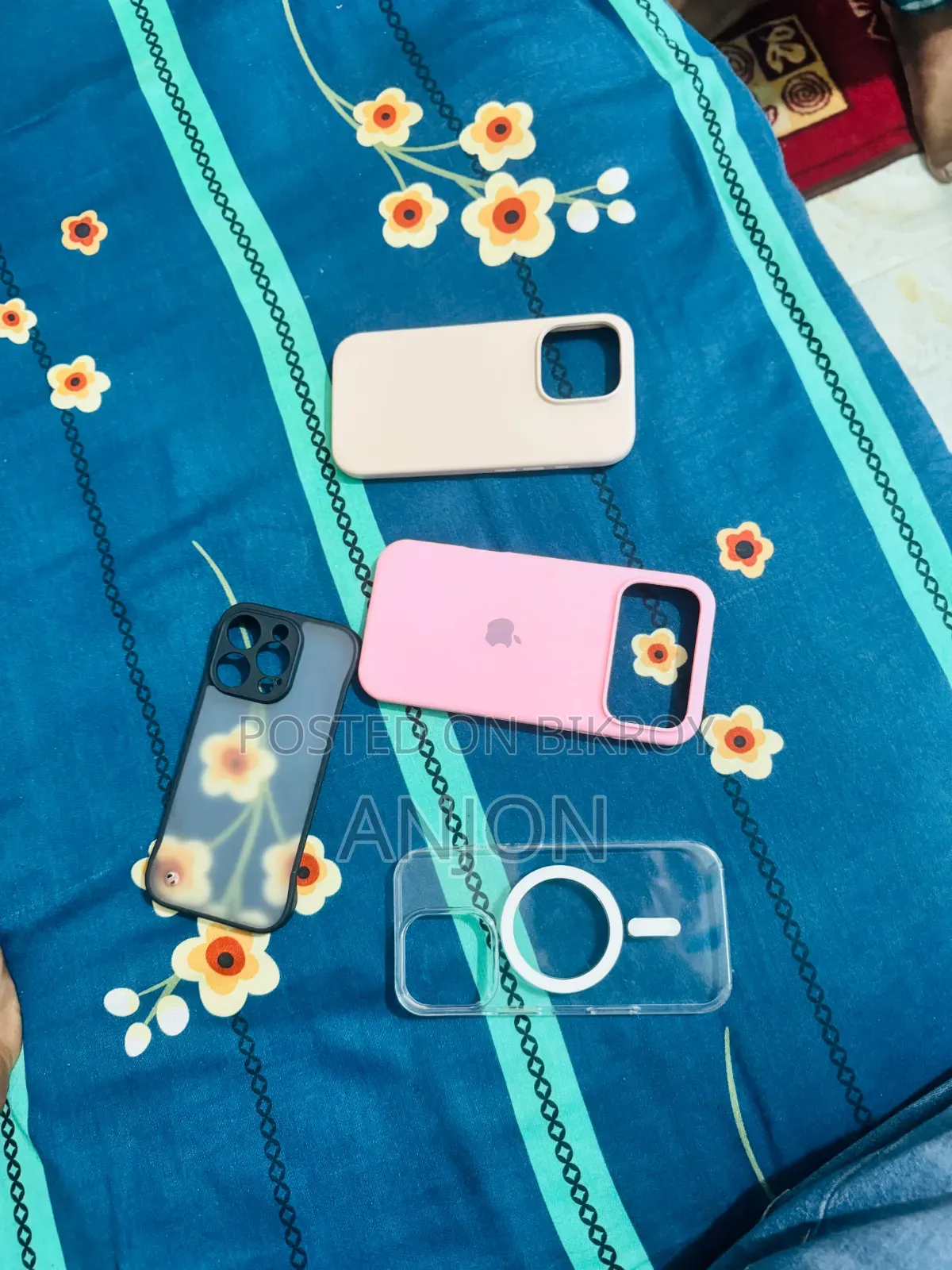 iPhone 16 Pro and 17 Pro Max Cover