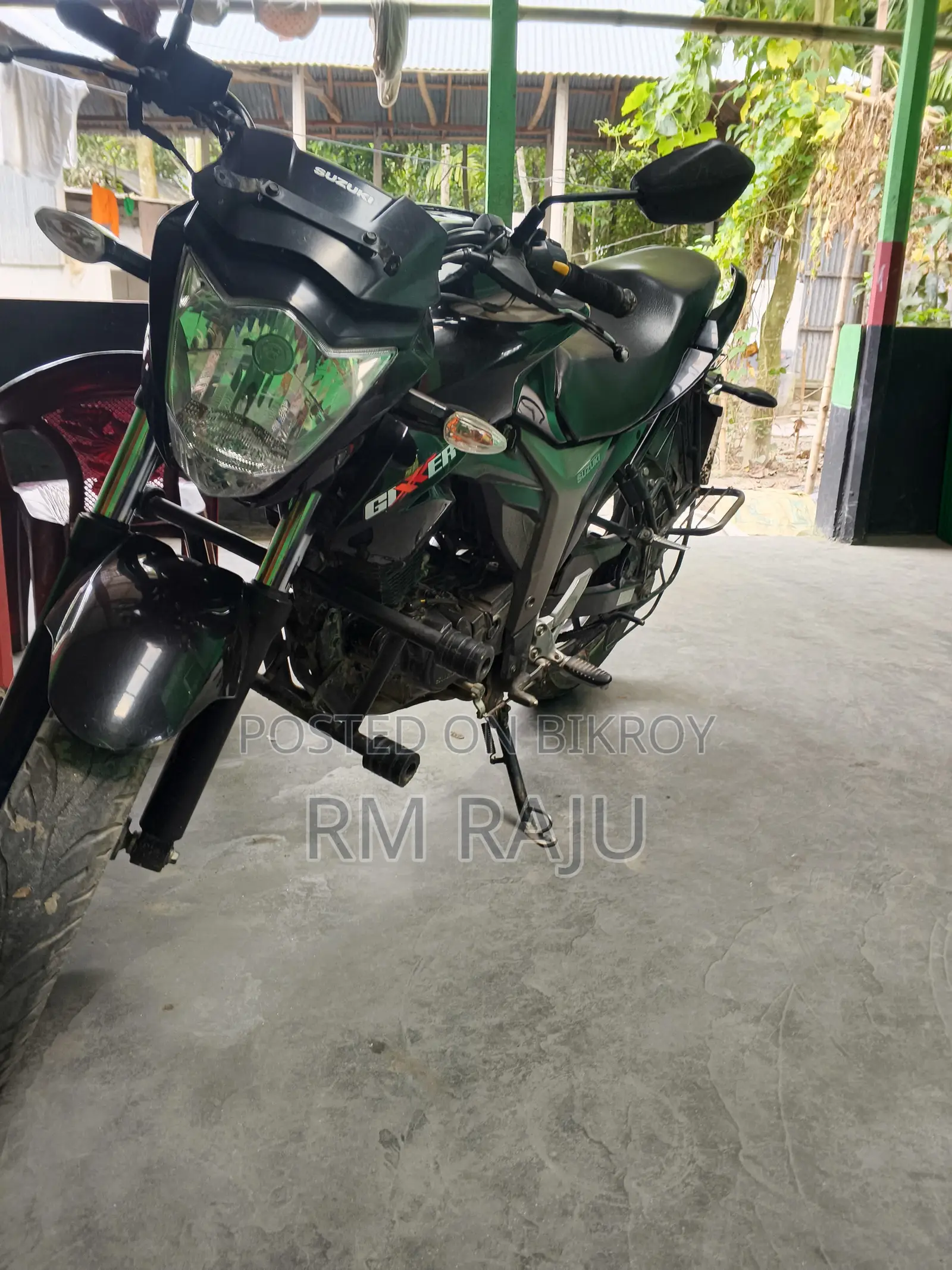 সুজুকি জিক্সার ২০২৩ কালো