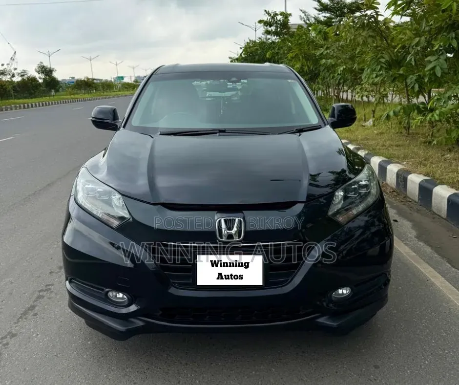 Honda Vezel 1.5 2 Wheel Drive 2017 Black