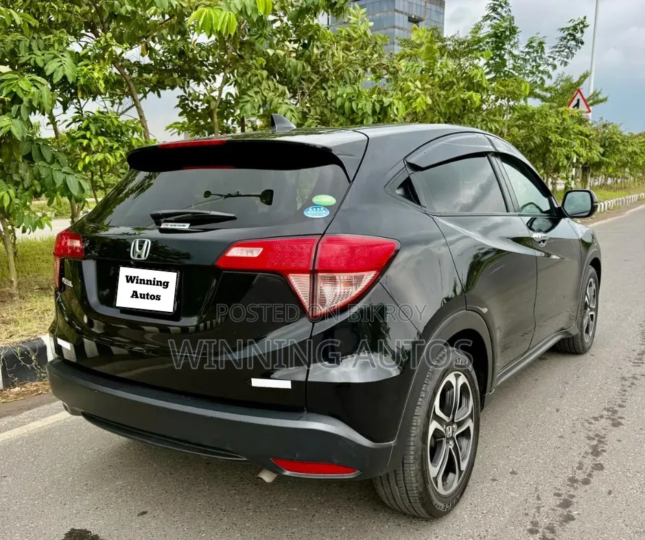 Honda Vezel 1.5 2 Wheel Drive 2017 Black