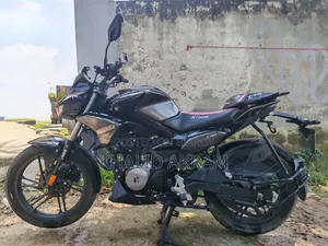 New Hero Xtreme 125R 2025 Black
