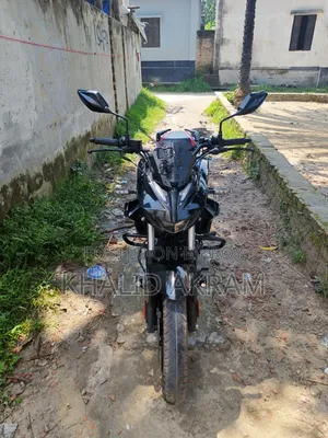 New Hero Xtreme 125R 2025 Black