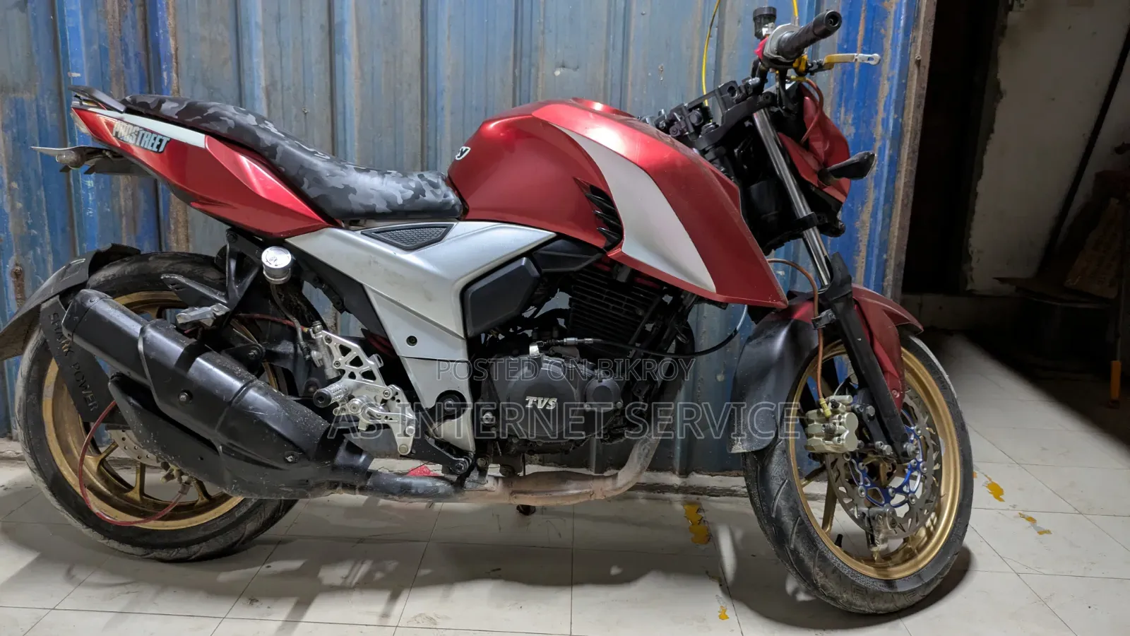 TVS Apache RTR 160 4V 2019 Red