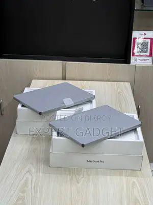 ল্যাপটপ অ্যাপল ম্যাকবুক প্রো ১৬জিবি অ্যাপল এম৫ এসএসডি ৫১২জিবি
