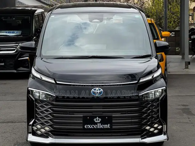 Toyota Voxy 2023 Black