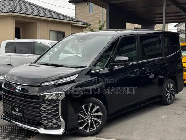 Toyota Voxy 2023 Black