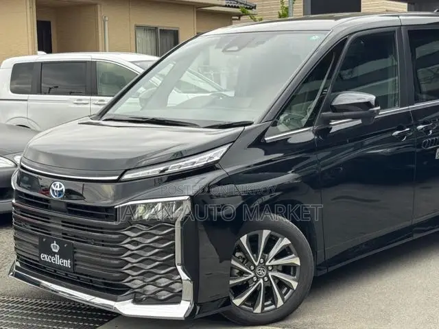 Toyota Voxy 2023 Black