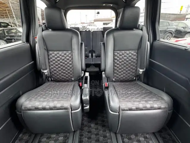 Toyota Voxy 2023 Black