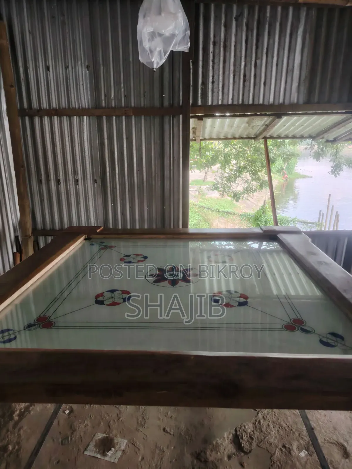 ক্যারাম বোর্ড