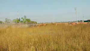 এন ব্লক, ৫ কাঠা প্লট বিক্রয় বসুন্ধরা, বারিধারা।
