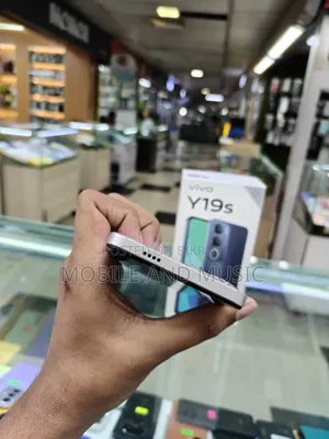 Vivo Y19s 128 GB White