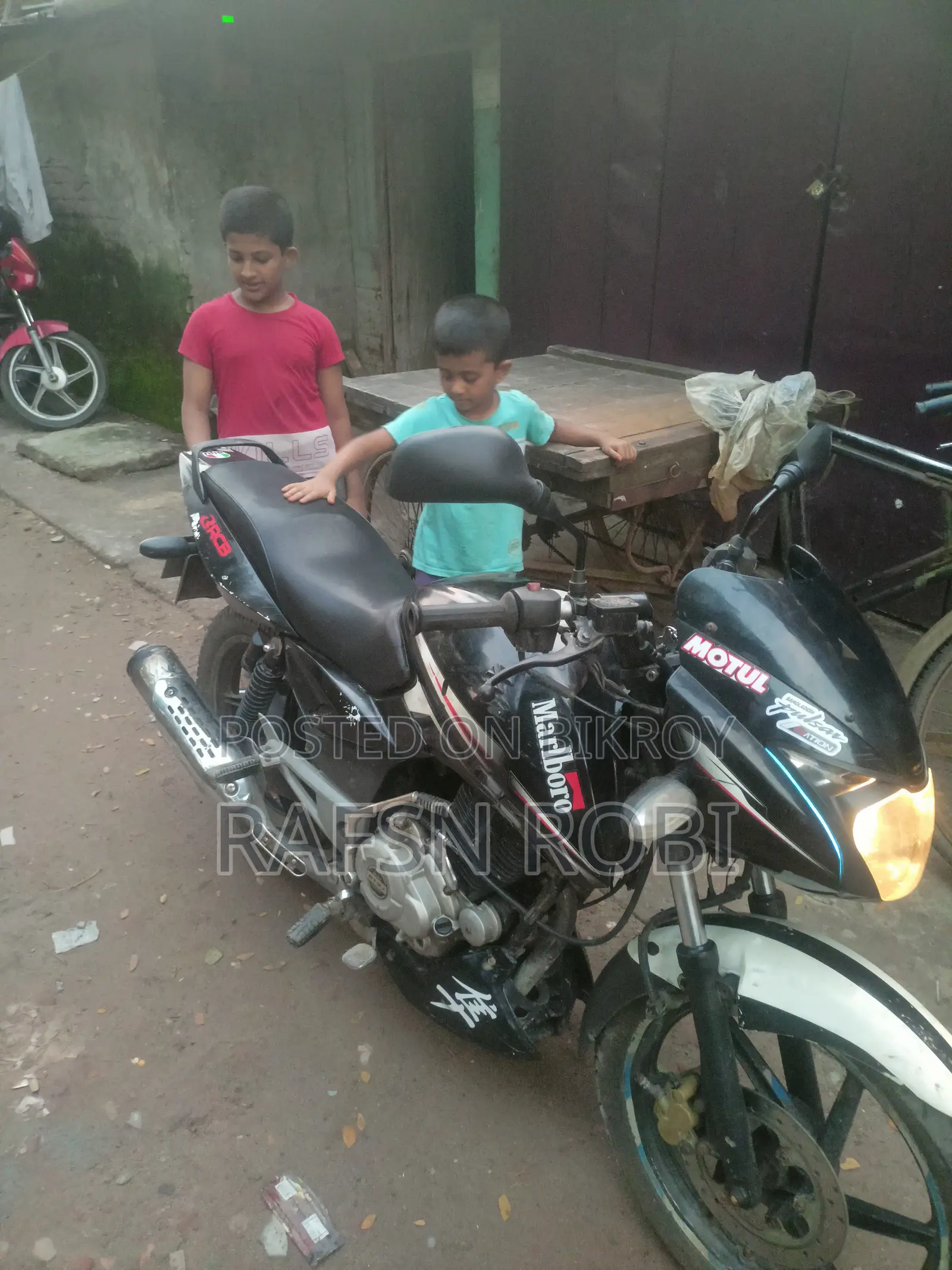 Bajaj Pulsar 150 2015 White