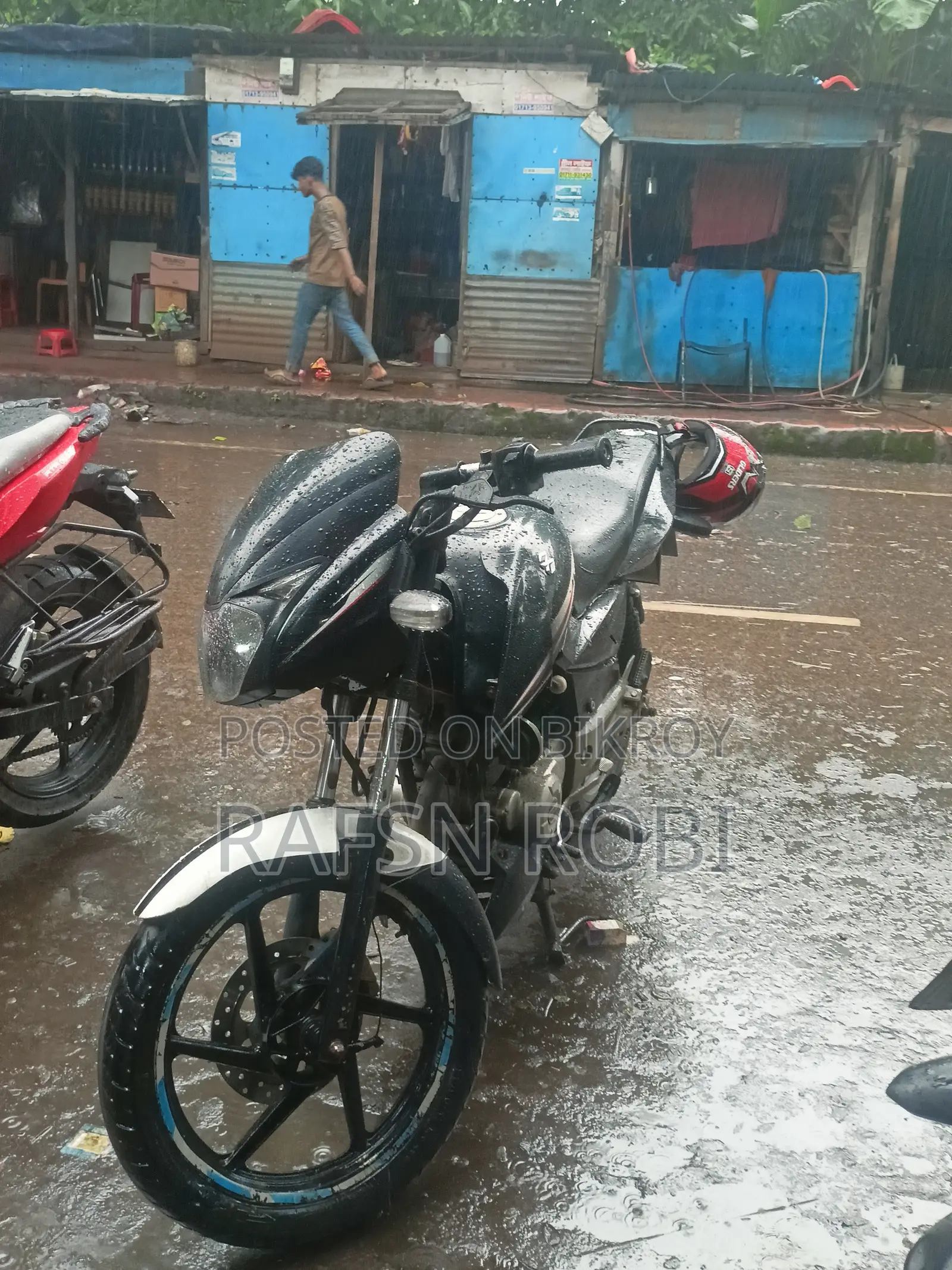 Bajaj Pulsar 150 2015 White