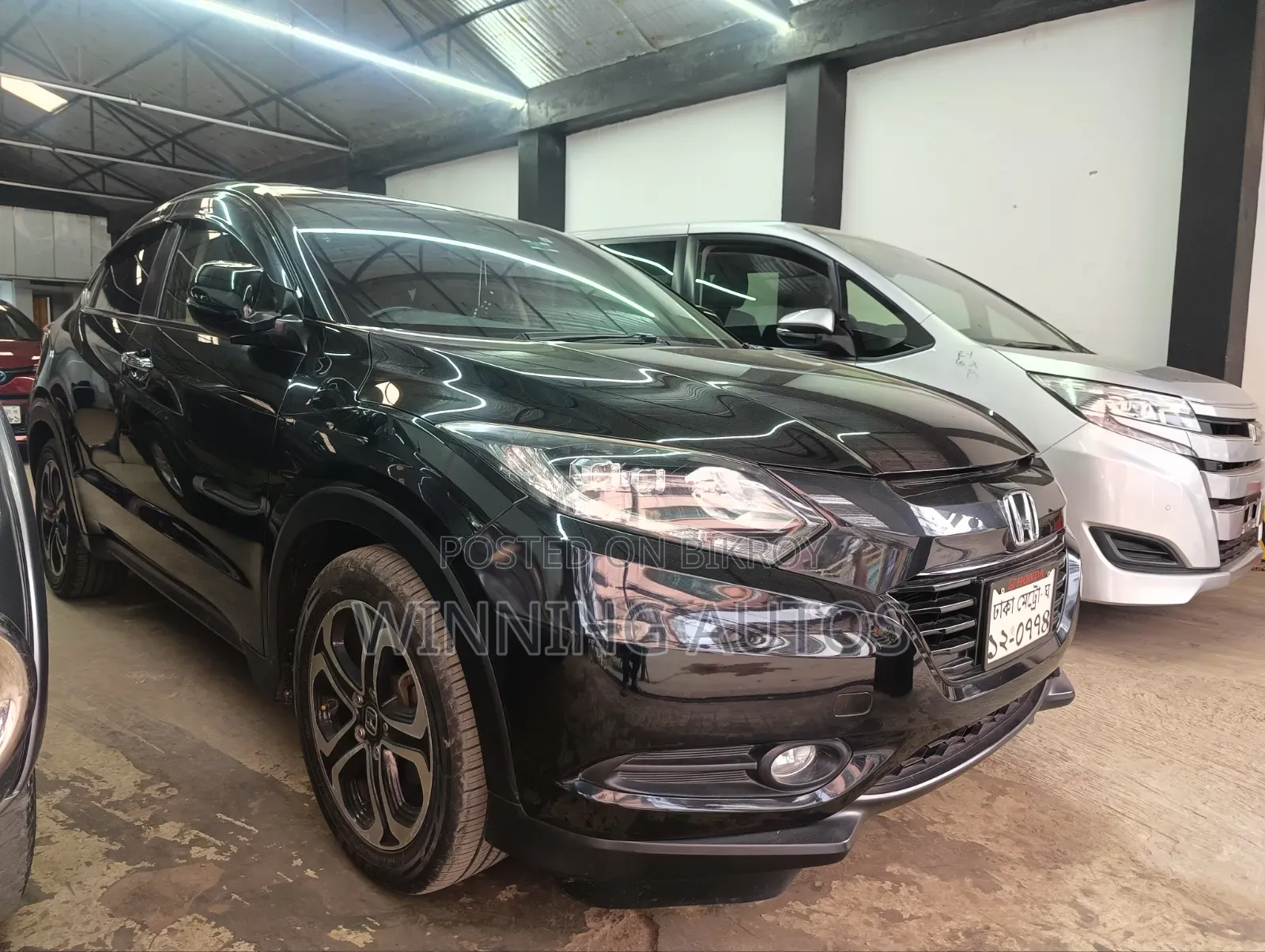 Honda Vezel 1.5 2 Wheel Drive 2017 Black
