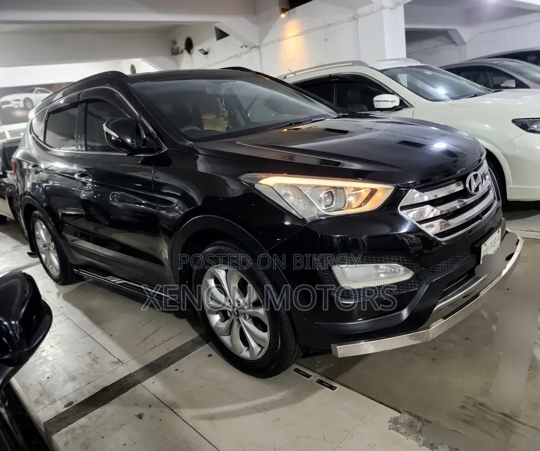Hyundai Santa Fe 2013 Black