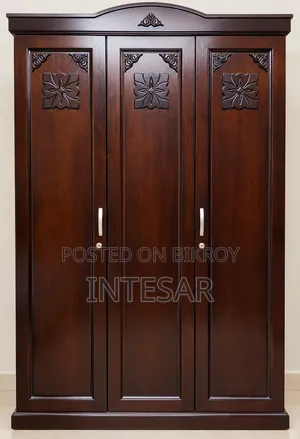 🪵 Premium Wooden Almirah / 3-Door Wardrobe for Sale