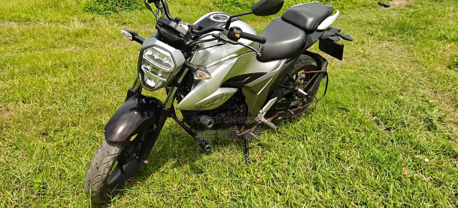 Suzuki Gixxer 2022 Gray