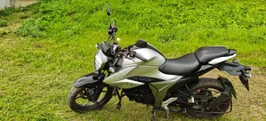 Suzuki Gixxer 2022 Gray
