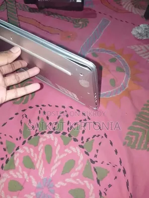 ল্যাপটপ ৪জিবি এইচসিসি+এসএসডি ২৫৬জিবি