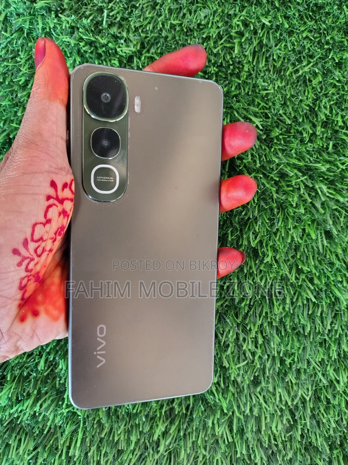 New Vivo Y400 128 GB Gray
