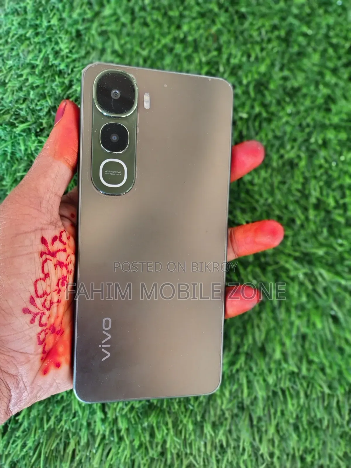 New Vivo Y400 128 GB Gray