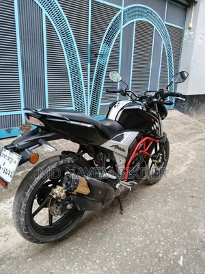 New TVS Apache RTR 160 4V 2023 Black