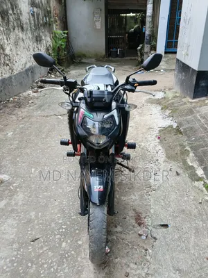 New TVS Apache RTR 160 4V 2023 Black